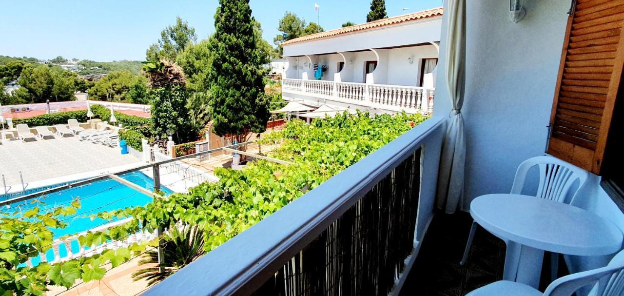 Studio Pool View