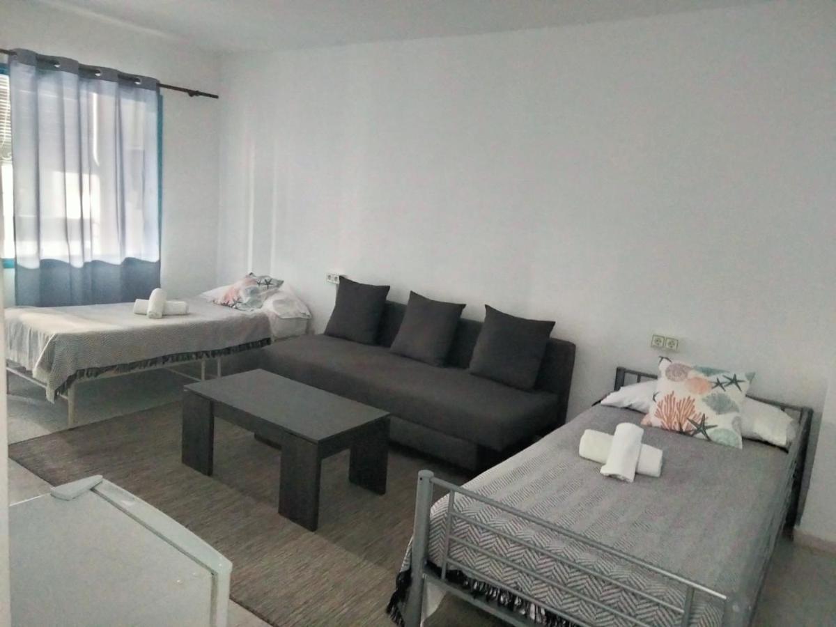 Standard Twin Room Sofa
