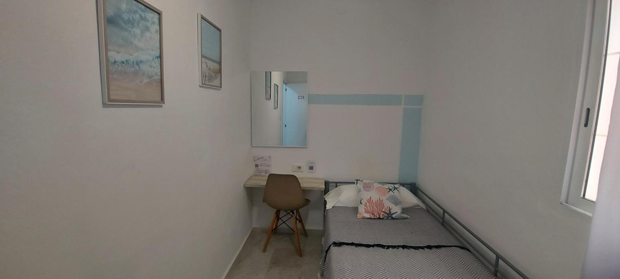 Standard Single Room