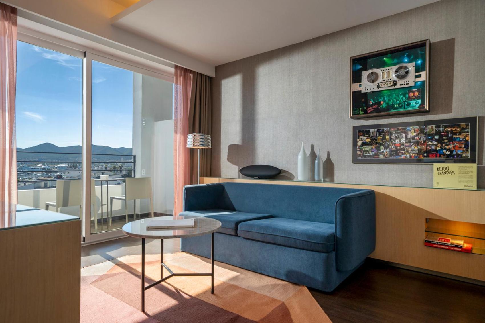 Suite Sea Old Town View