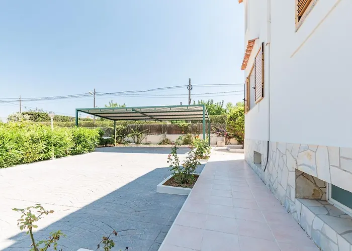 Friends & Family Friendly Villa 5 Bedroom In Jesus Santa Eulària des Riu