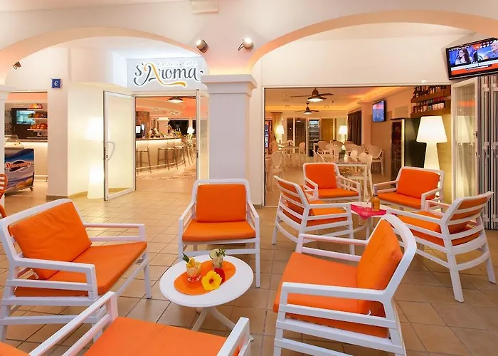 Oasis Sa Tanca Apartamentos Cala Llonga 