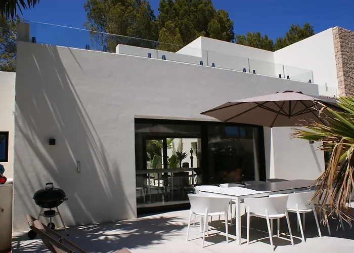 Private Casa Tranquila: Ibiza Villa with Sea Views and Private Pool Santa Eularia des Riu