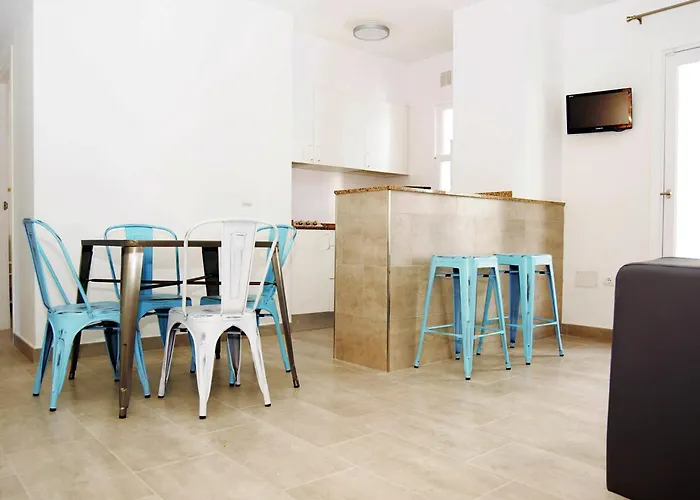 Apartamentos Marian San Antonio 