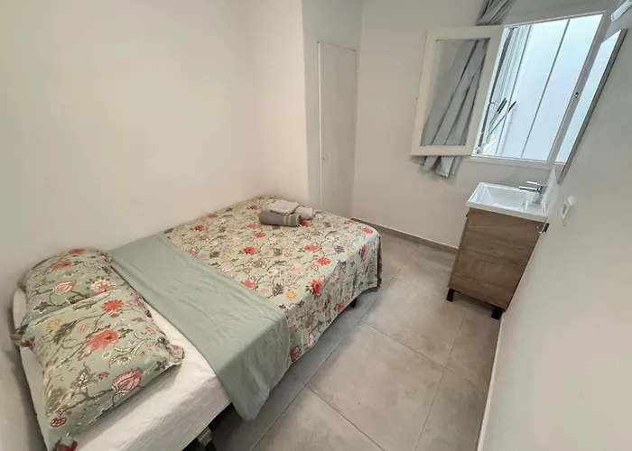 Cisne By Nest Hostel San Antonio Abad