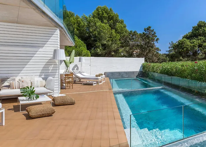 Hôtels cinq étoiles à Santa Eulària des Riu