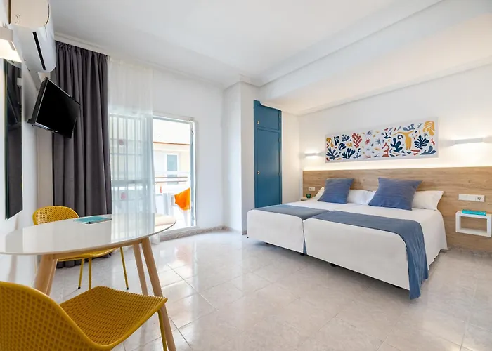 Hotel Apartamentos Vibra Lux Mar Ibiza
