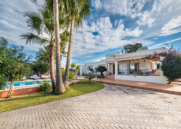 Villa Can Petrus, con piscina y wifi gratis Sant Antoni de Portmany