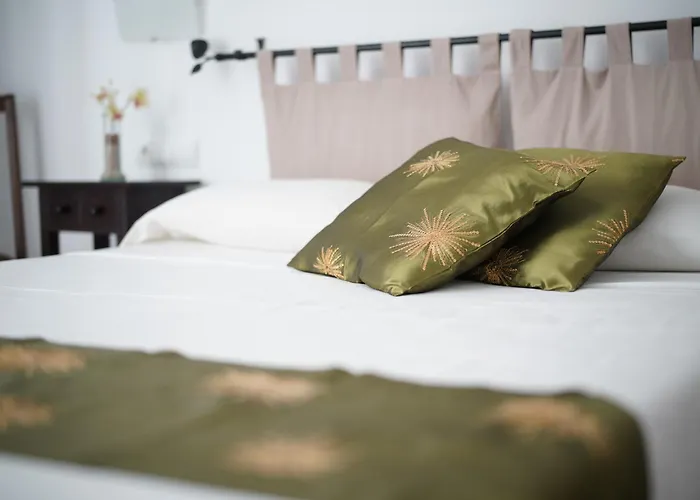 Hostal Yebisah Santa Eularia des Riu