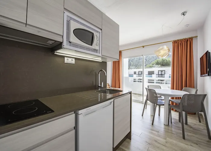 Apartamentos Typic Oasis Sa Tanca Cala Llonga 