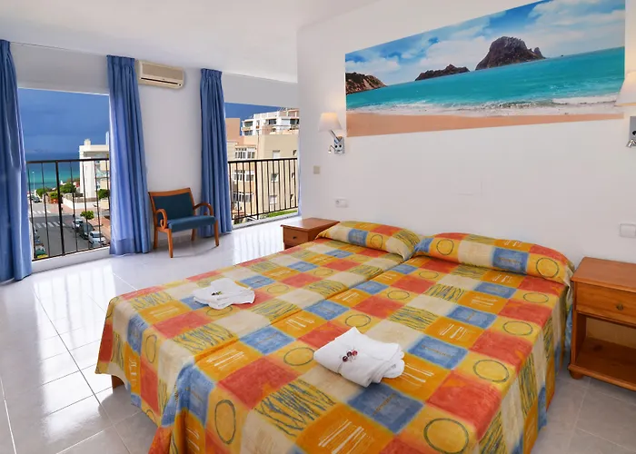 Apartamentos Vibra Calima - Only Adults Sant Antoni de Portmany che accetta animali