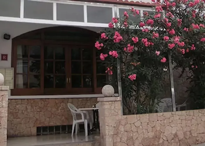 Apartamentos El Moro Sant Antoni de Portmany