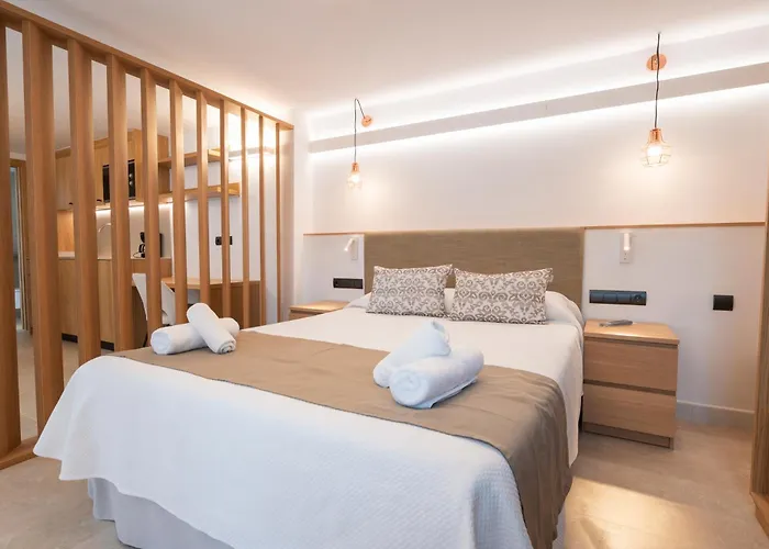 Apartamentos Blanco Sol Cala Vadella 