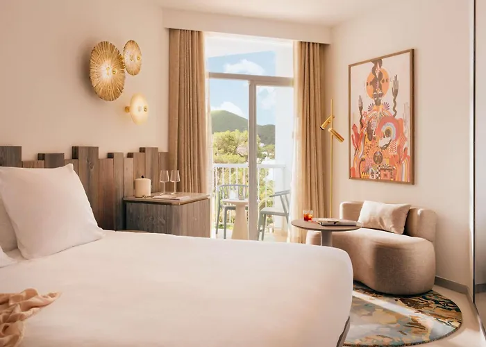 Hyde Hotel Ibiza Beach Resort By Accor Cala Llonga 