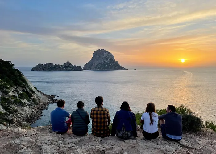 Outsite Ibiza - Work, Connect, Explore Es Cana
