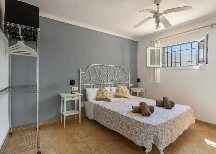 Pet friendly Finca Can Paci Santa Eularia des Riu